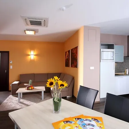 Gol Garni Hotel